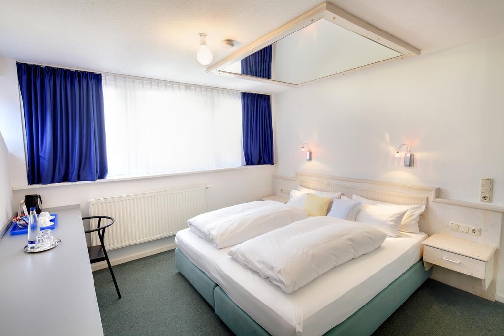 שוונגאו Hotel Kleiner Koenig מראה חיצוני תמונה