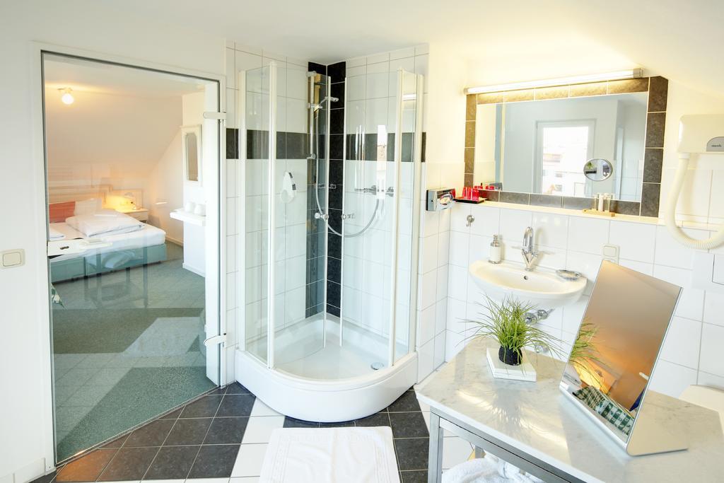 שוונגאו Hotel Kleiner Koenig מראה חיצוני תמונה