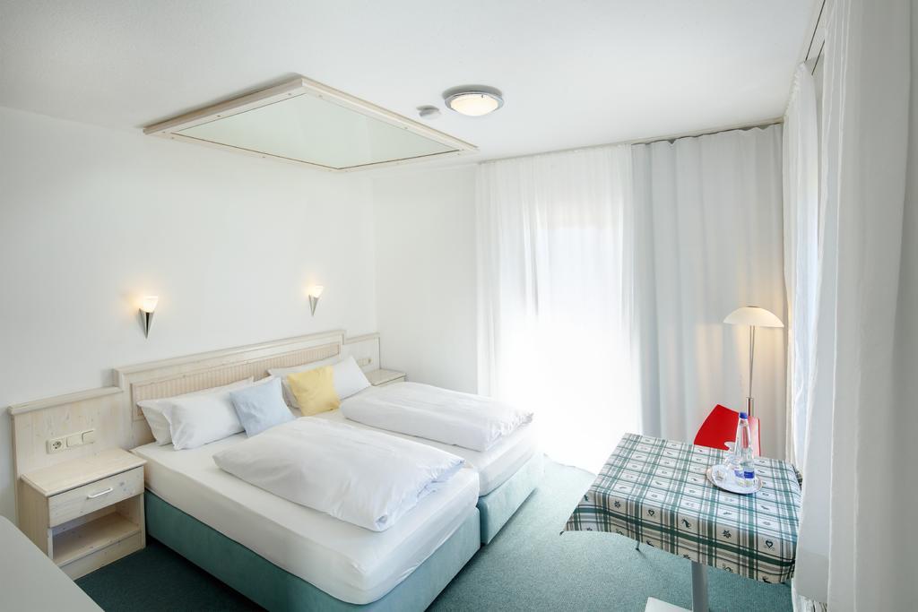 שוונגאו Hotel Kleiner Koenig מראה חיצוני תמונה