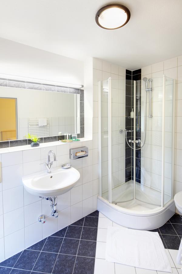 שוונגאו Hotel Kleiner Koenig מראה חיצוני תמונה