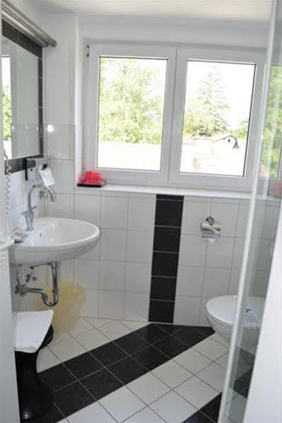 שוונגאו Hotel Kleiner Koenig מראה חיצוני תמונה